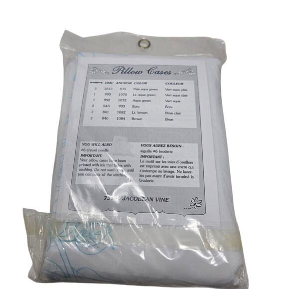 NEW Dimensions 2 Pillow Cases Embroidery Kit Jacobean Vine Cottage Craft - Picture 2 of 2